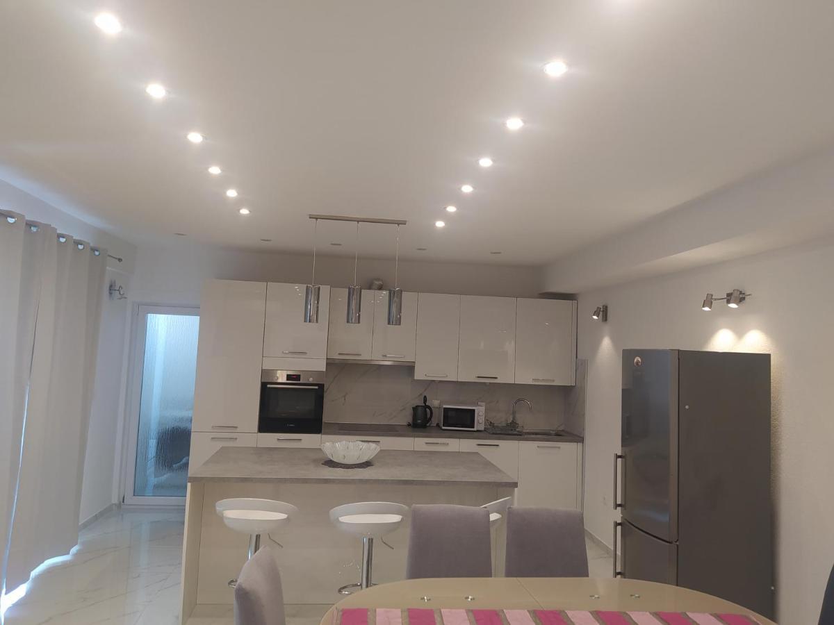 Apartmani Trubi 3 Vodice Buitenkant foto