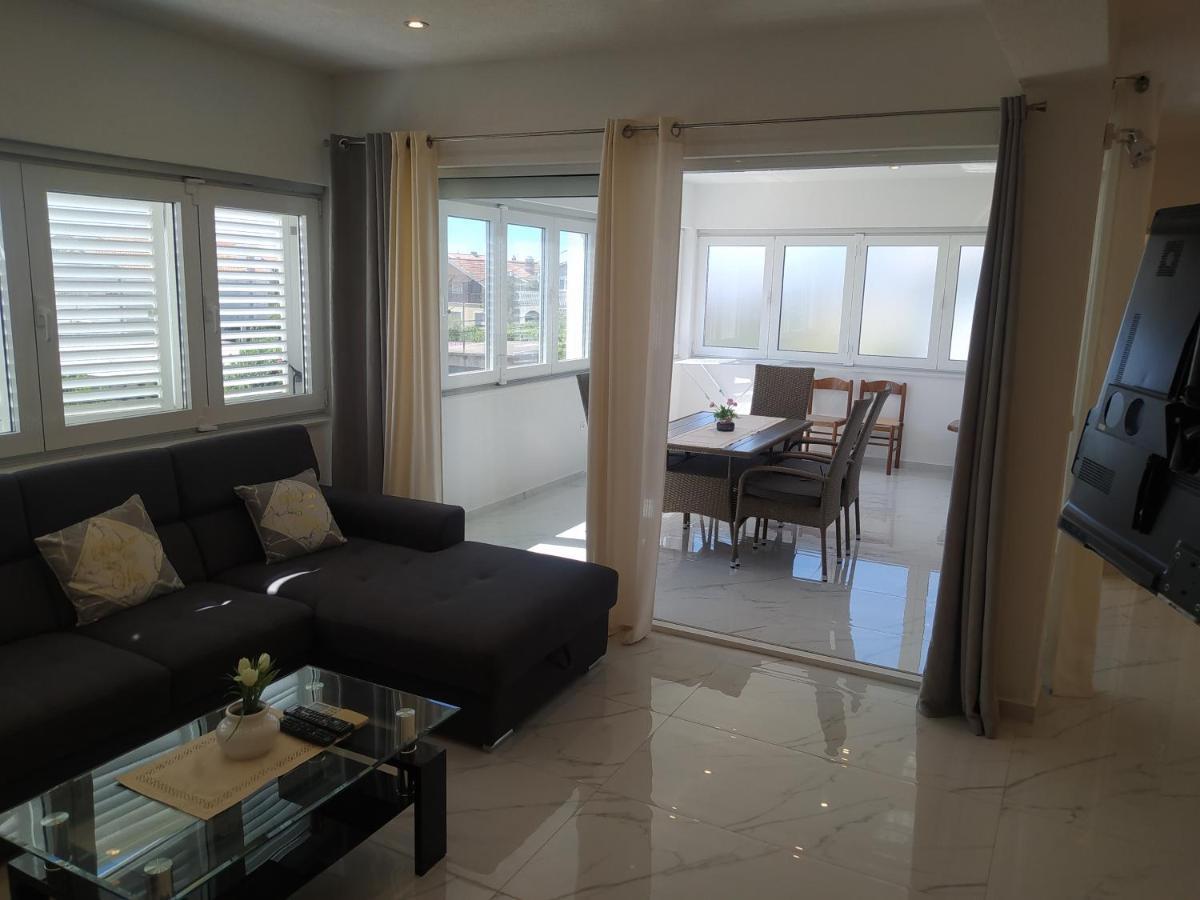 Apartmani Trubi 3 Vodice Buitenkant foto