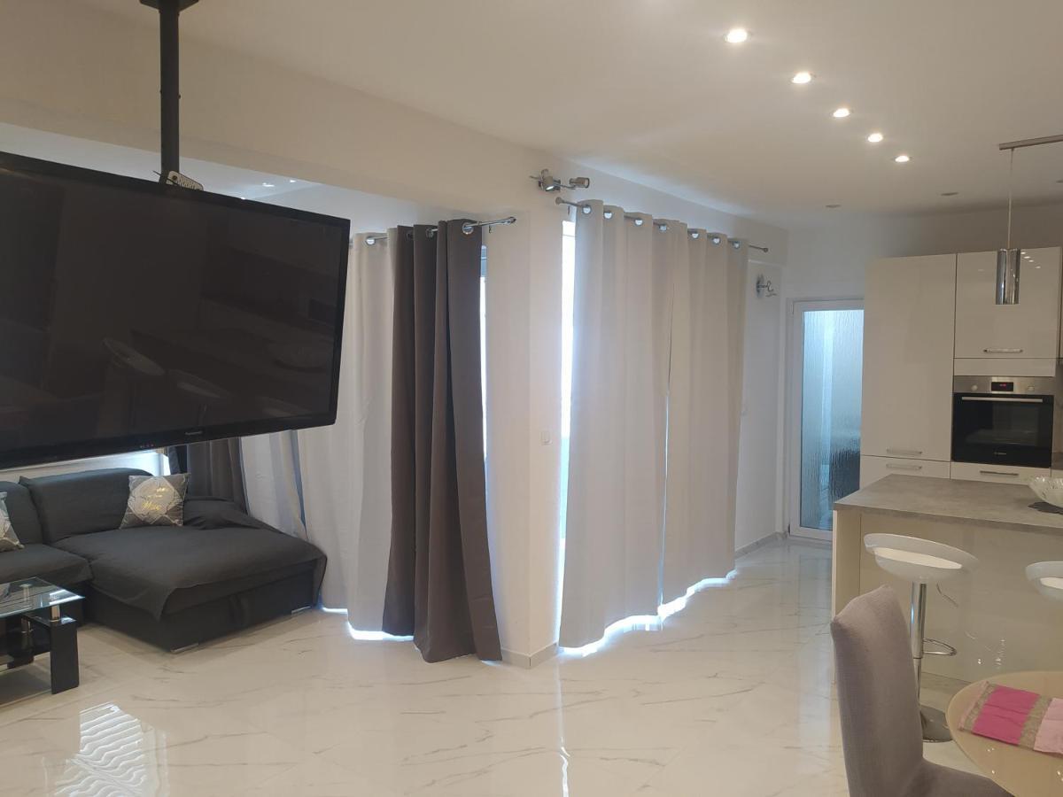 Apartmani Trubi 3 Vodice Buitenkant foto