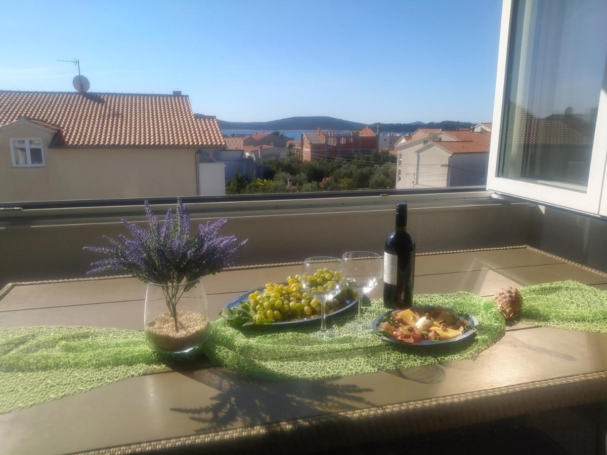 Apartmani Trubi 3 Vodice Buitenkant foto